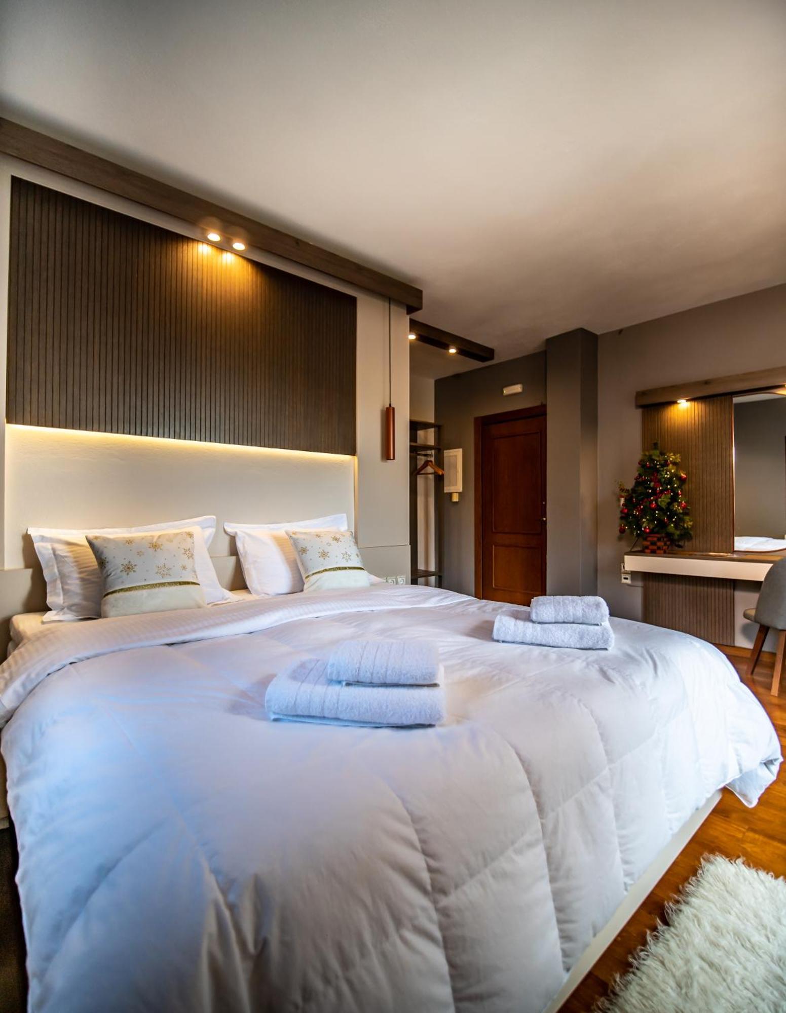 Erofili Hotel & Suites Portariá Exteriör bild